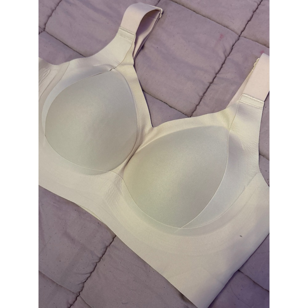 NEW Women Nude Seamless Wireless Full Coverage Bra Support Your Comfort, Size L+ - Picture 2 of 6